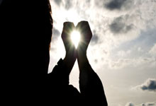 38岁意大利足球运动员坎德雷瓦宣布退役.